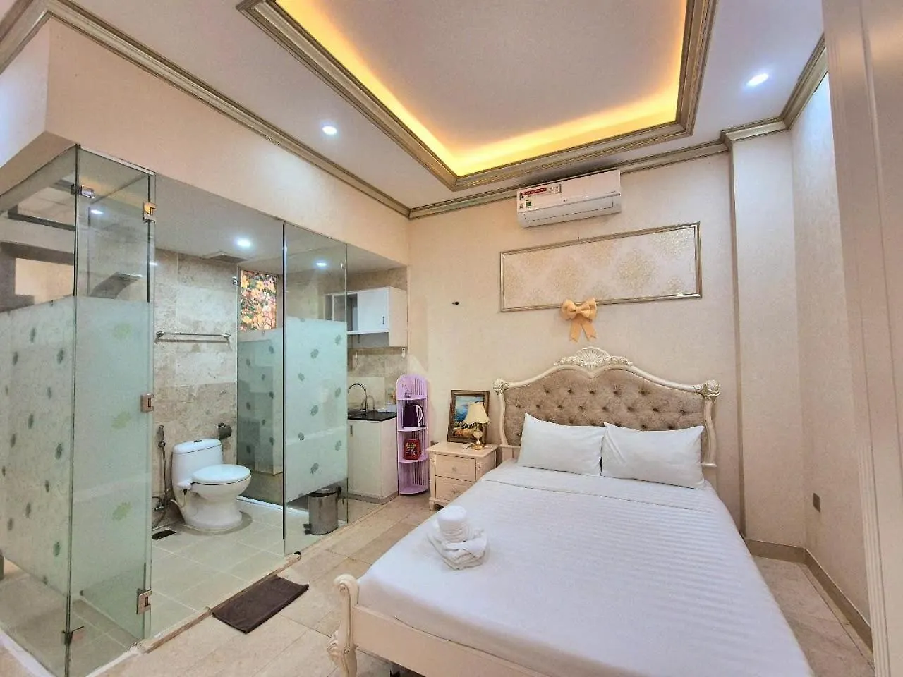 Apart Otel F F House Homestay Ho Şi Min