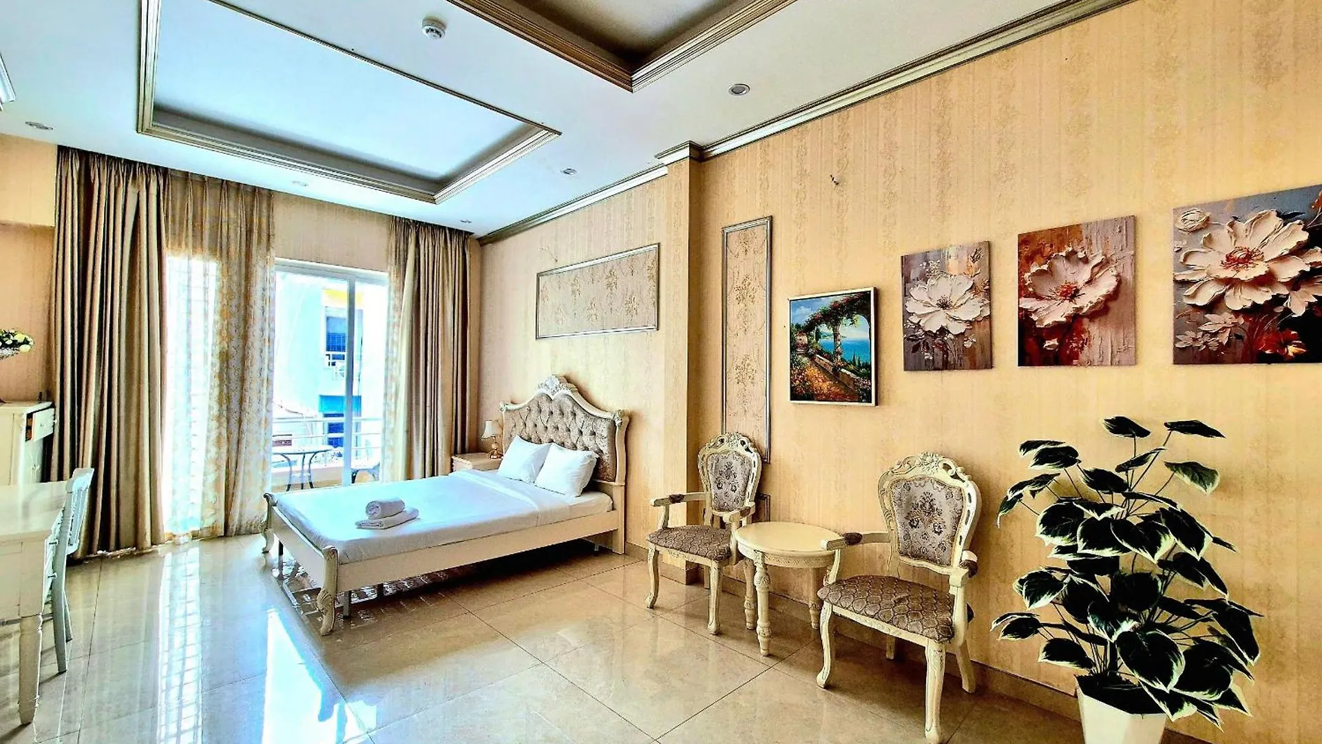 F F House Homestay Ho Şi Min Apart Otel